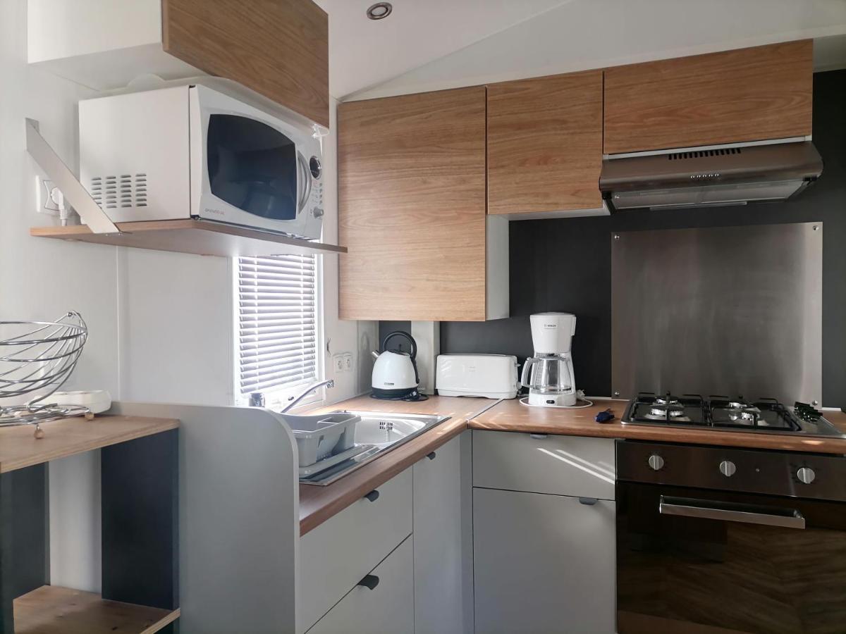 Campsite Mobil-home 2 Camping 4 Etoiles Frejus